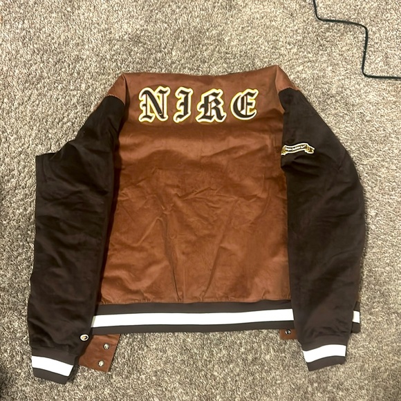 *NEW* NIKE CORDUROY LETTERMAN/VARSITY JACKET - Picture 2 of 3